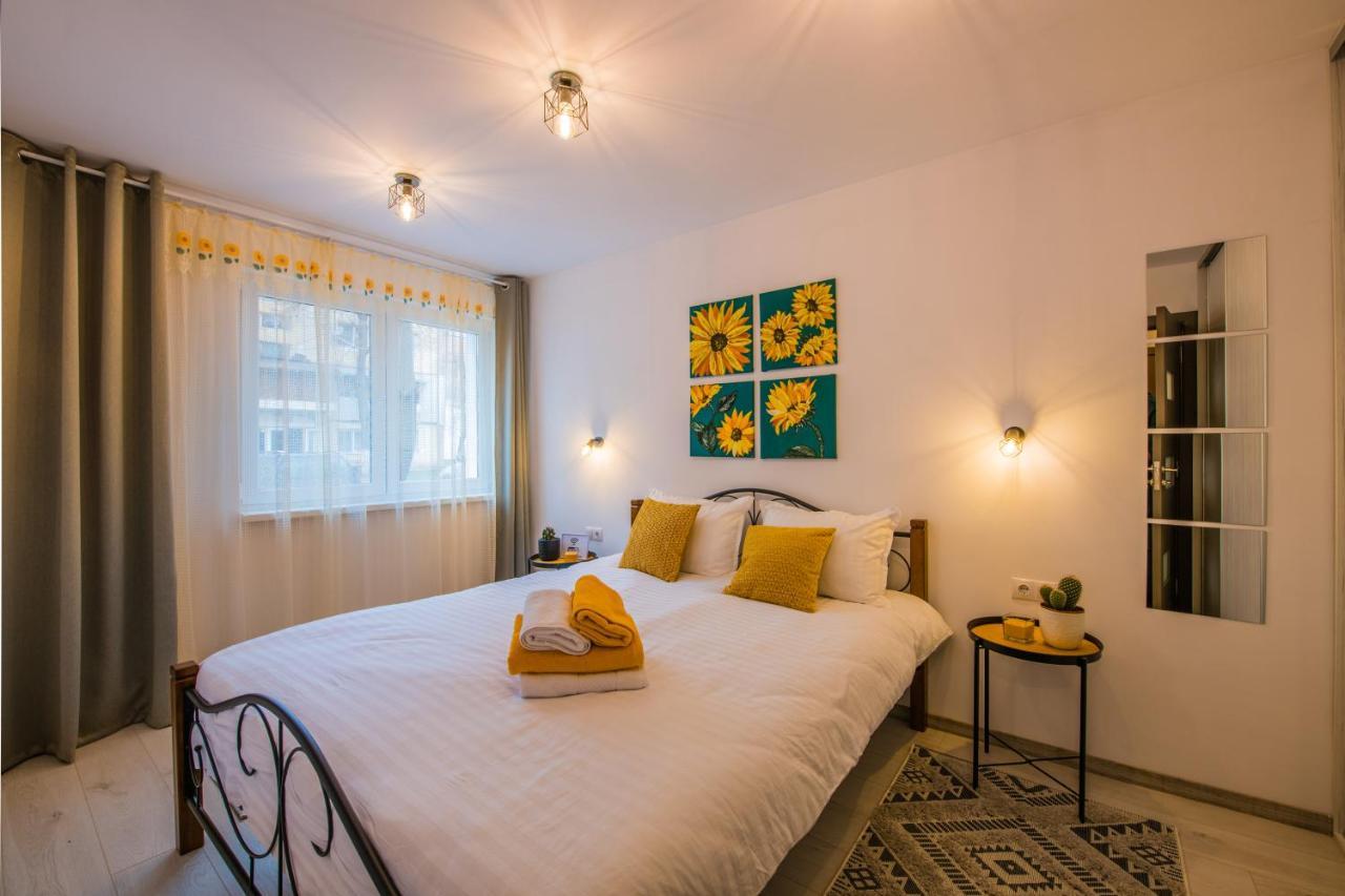 Kitty Sunflower Apartment Alba Iulia Exterior foto